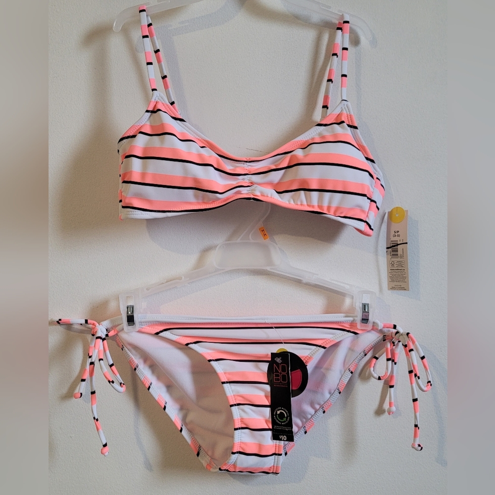 Bikini top and bottom/swimmer